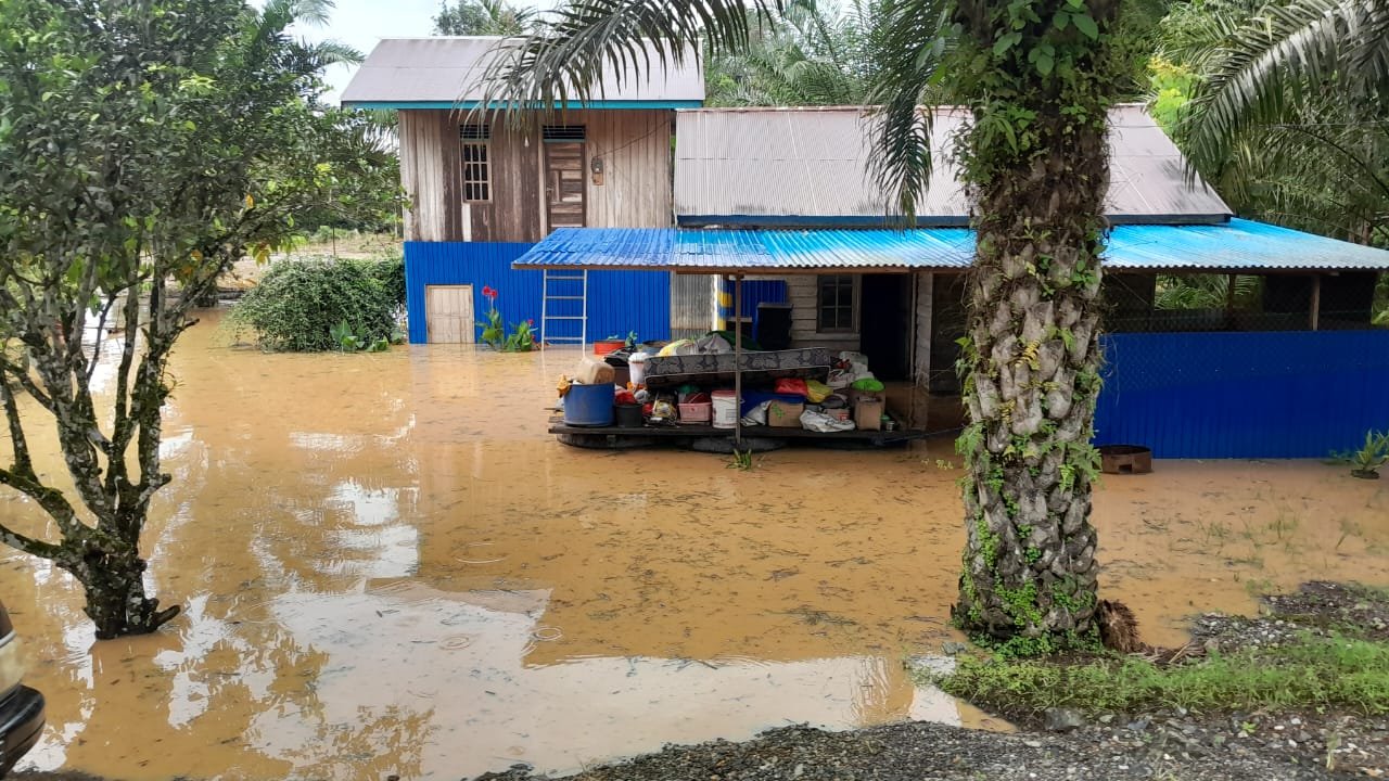 Kondisi banjir yang merendam wilayah Kabupaten Paser, Kalimantan Timur pada Sabtu (4/10). Situasi terkini, banjir telah surut total.Sumber Foto : BPBD Kabupaten Paser.