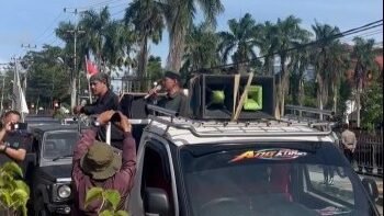 "Rombongan aksi massa di Singkawang, Selasa, (13/1/2026)