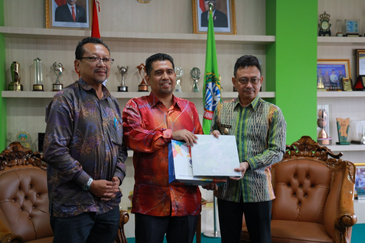 Kuching - Pontianak Jajaki Kerjasama Pariwisata
