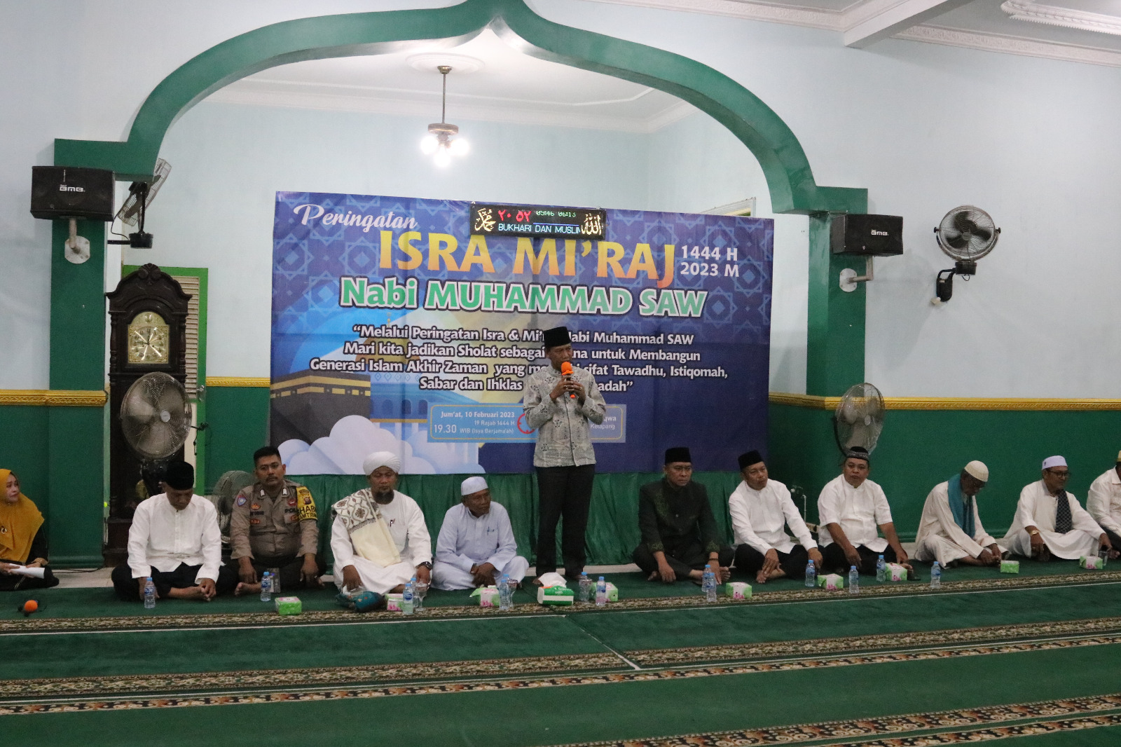 Wabup Ketapang : Isra Mi'raj Juga Sampaikan Pesan Belajar