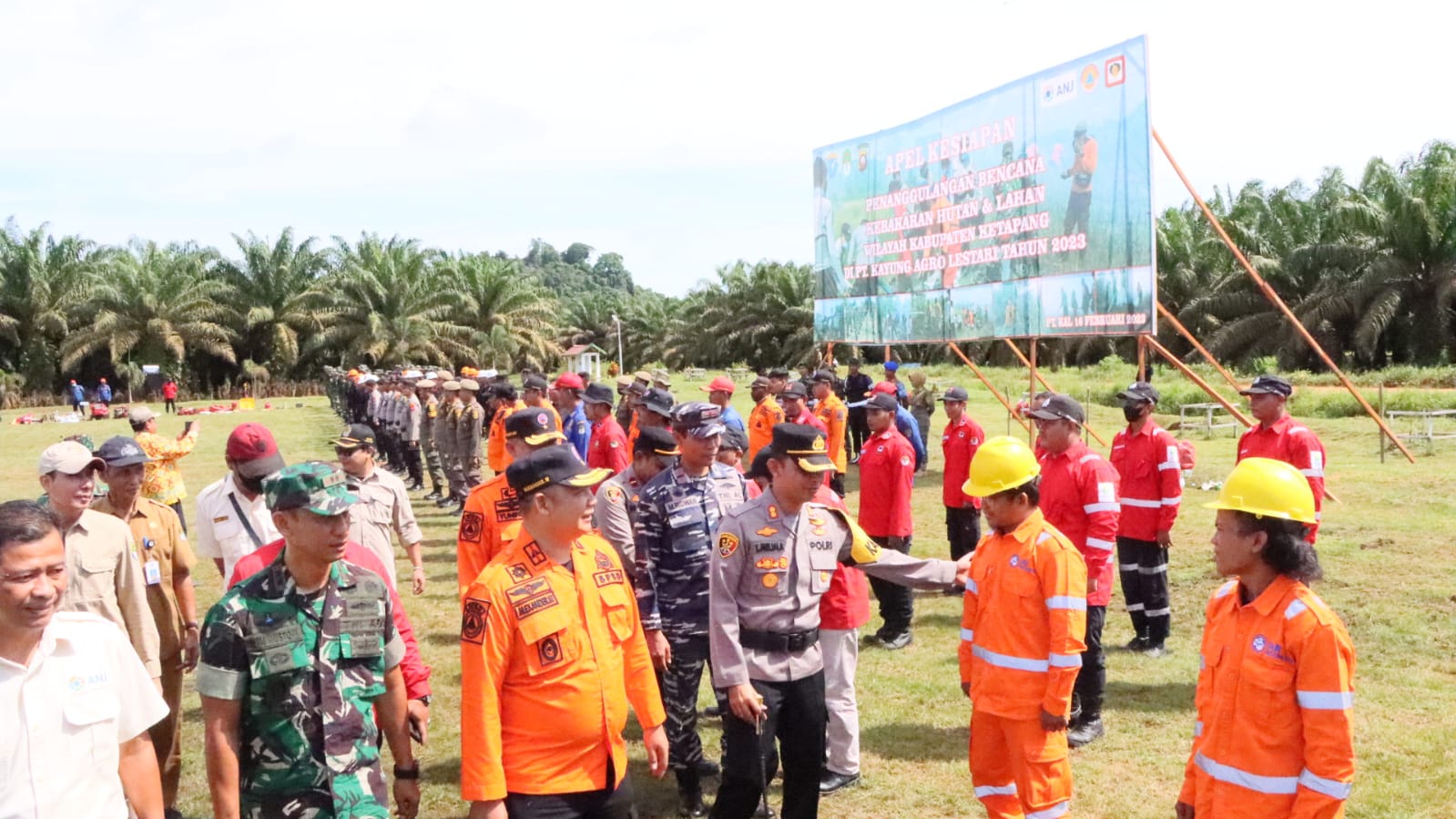 Kapolres Ketapang, Sekda serta Dandim dalam Apel Gabungan Kesiapsiagaan Karhutla