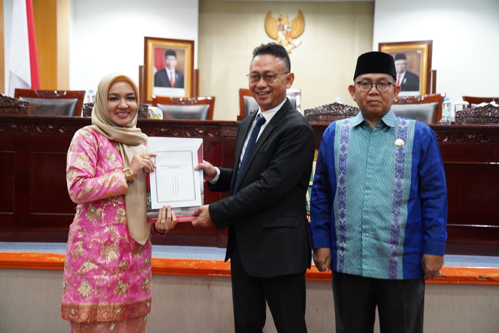 Pemkot Usulkan Tiga Raperda, Permudah Iklim Usaha
