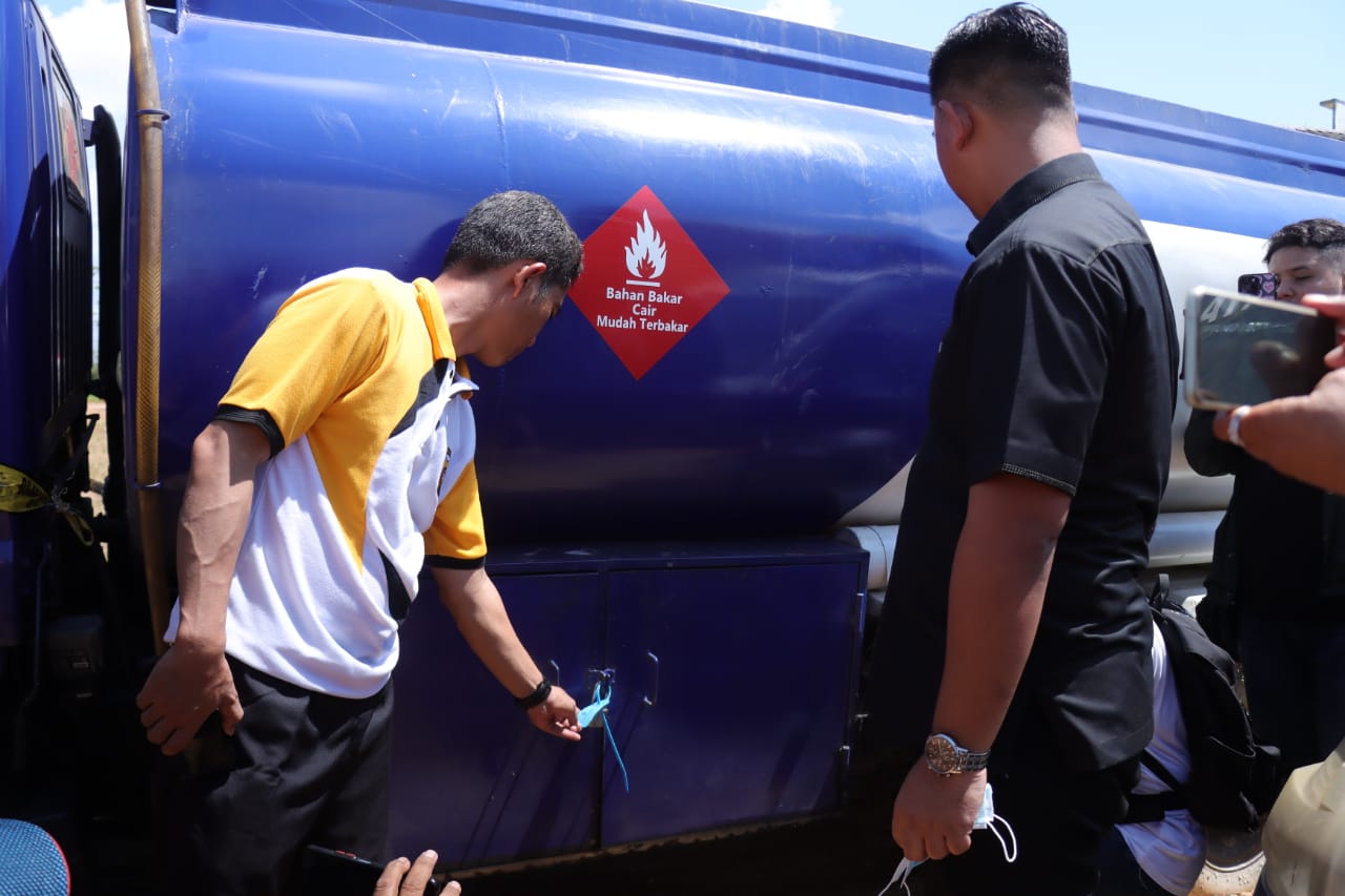 Angkut BBM Subsidi 7.700 Liter, Truk Tangki Bertuliskan PT PT. Mega Jaya Petroleum Ditangkap