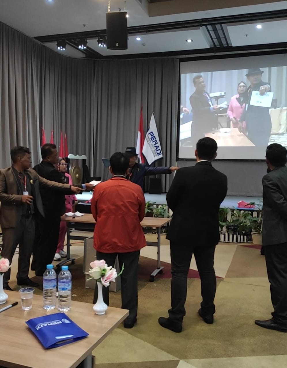 Agus Adam Pimpin DPC Peradi Pontianak