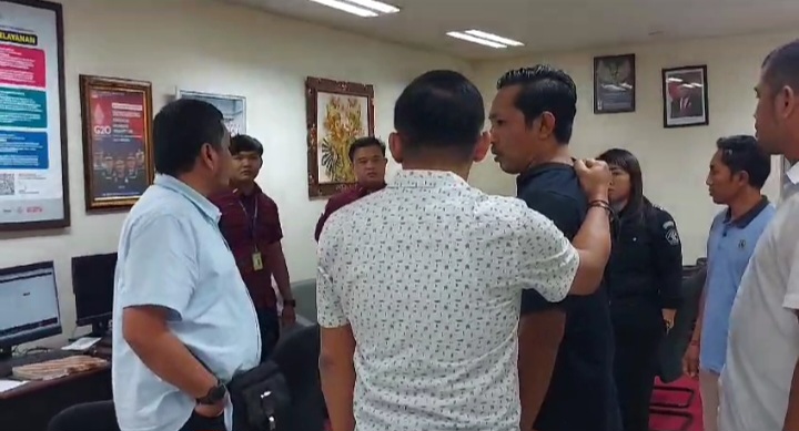 Jajaran Kejaksaan OTT Dugaan Pungli Fasilitas Fast Track Terminal Internasional Bandara I Gusti Ngurah Rai