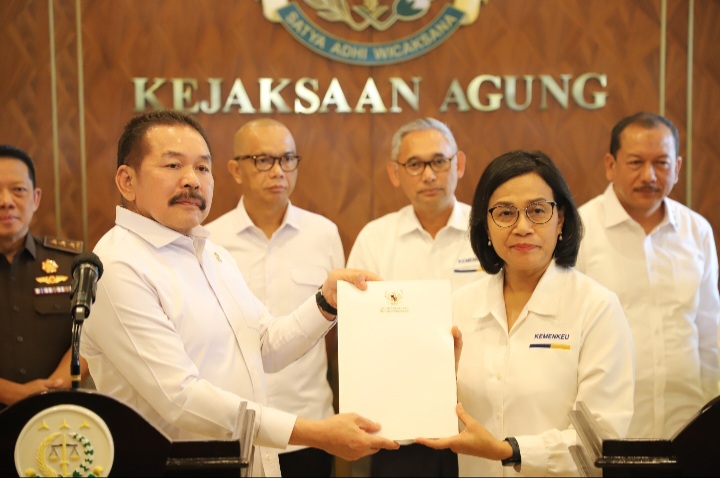 Dugaan Korupsi Pembiayaan Ekspor Nasional oleh LPEI Jaksa Agung dan Menkeu Bertemu