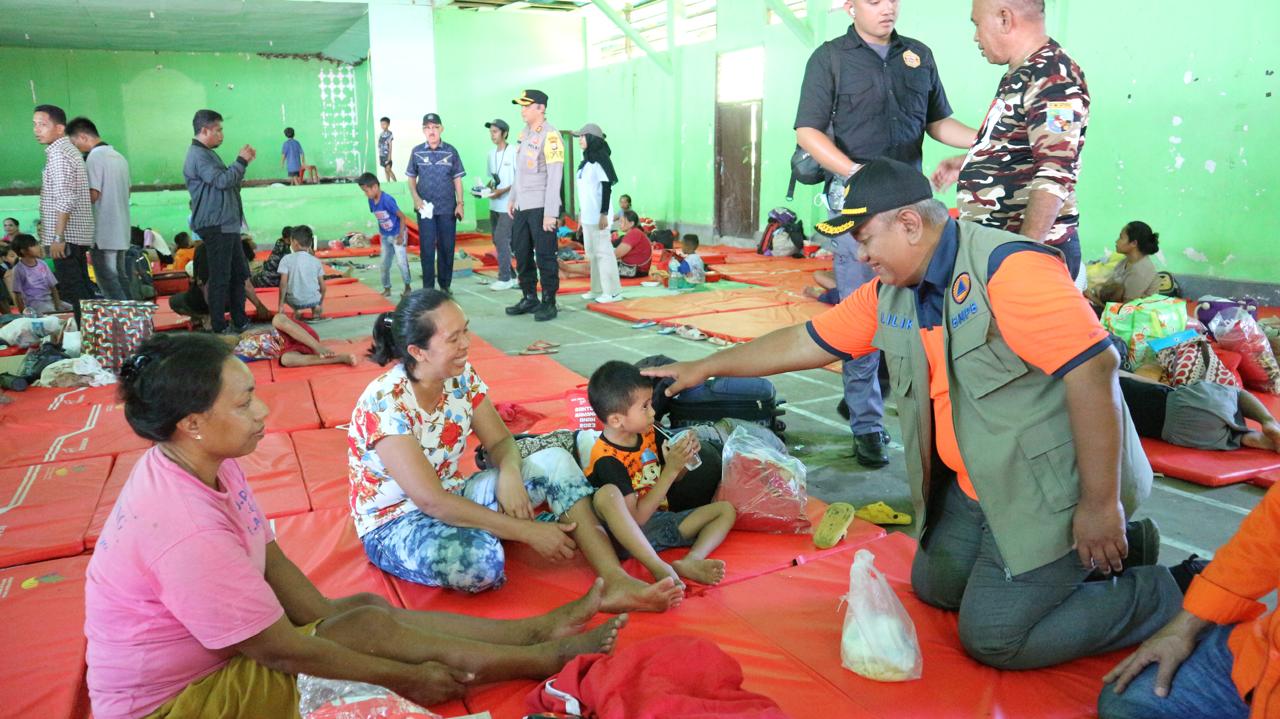 Gunungapi Ibu Naik Level IV (Awas), BNPB Terjunkan Tim dan Berikan Dukungan DSP 250 Juta Rupiah
