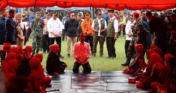 Kepala BNPB Dampingi Presiden Jokowi Tinjau Lokasi Terdampak Galodo