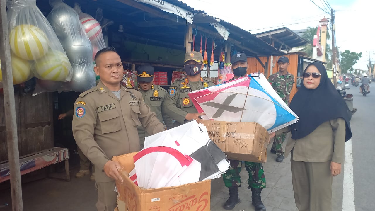 Satpol PP Pontianak Razia Pemain dan Penjual Layangan