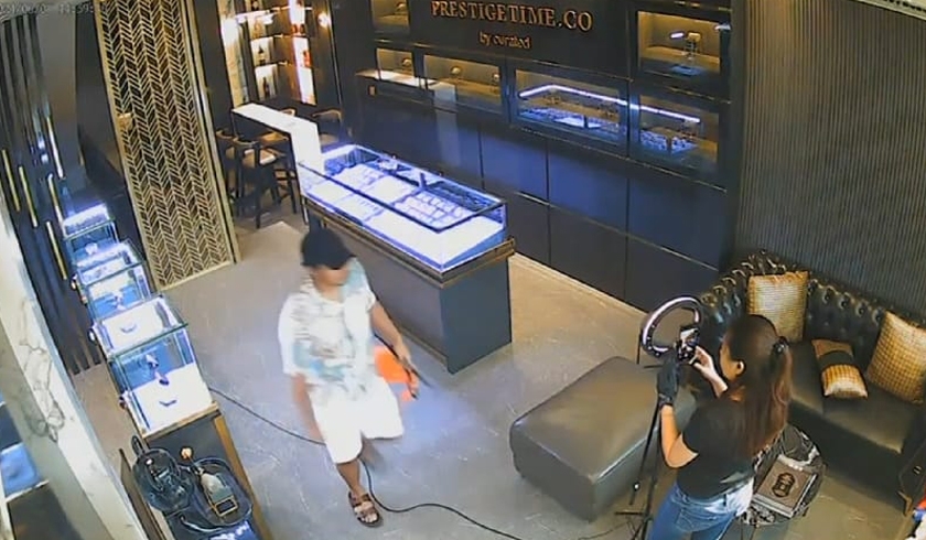 Perampok Toko Jam Tangan Mewah di Kawasan PIK 2 Diciduk Polisi