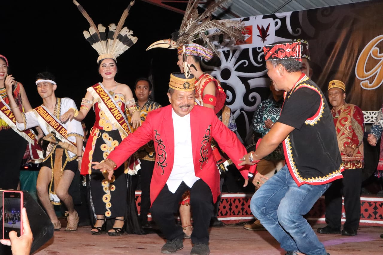 Gawai Adat Dayak Nosu Minu Podi Kabupaten Sanggau ke 20 Resmi Ditutup