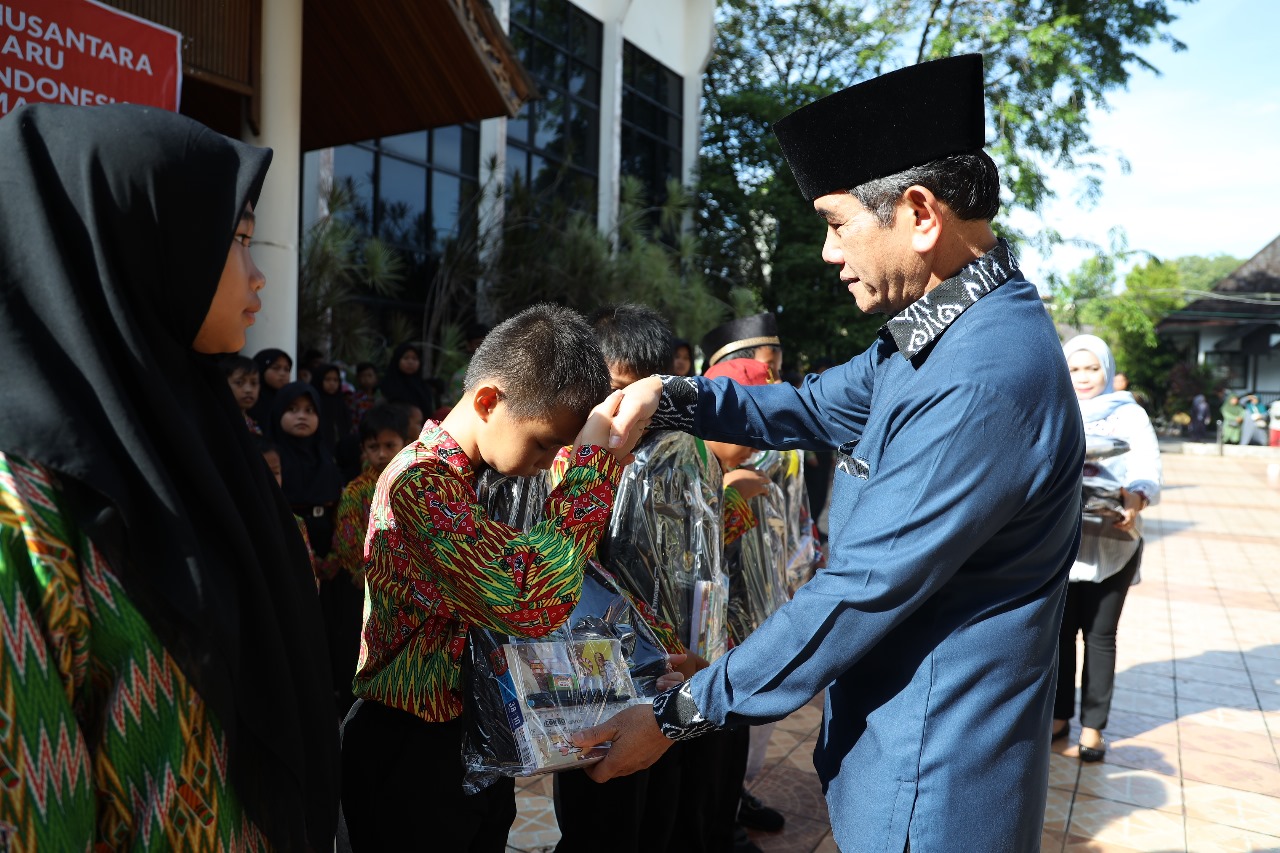 Program Like Sedekah Jumat di Sekolah, Tanamkan Jiwa Berbagi Sejak Dini