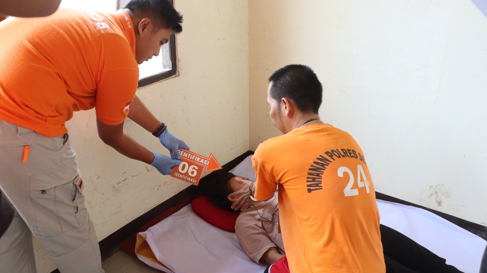 Anak Aniaya Ibu Kandung Hingga Tewas, Polres Sekadau Gelar Rekonstruksi