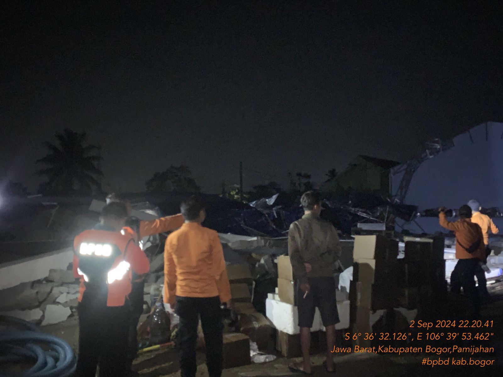 Angin Kencang dan Hujan Deras, Dua Tewas dan Empat Terluka