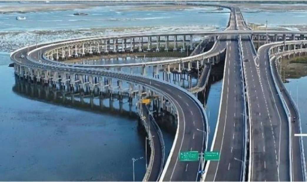 Pemerintah Pertimbangkan Sistem Pembayaran Tol Nirsentuh untuk Cegah Kemacetan