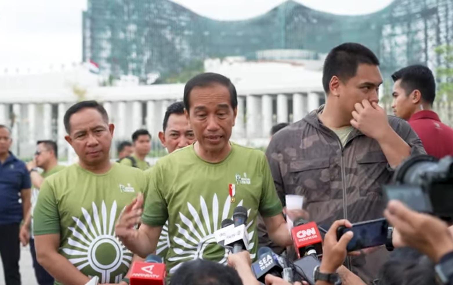 Jokowi Buka Suara Tanggapi Deflasi yang Hantam Indonesia