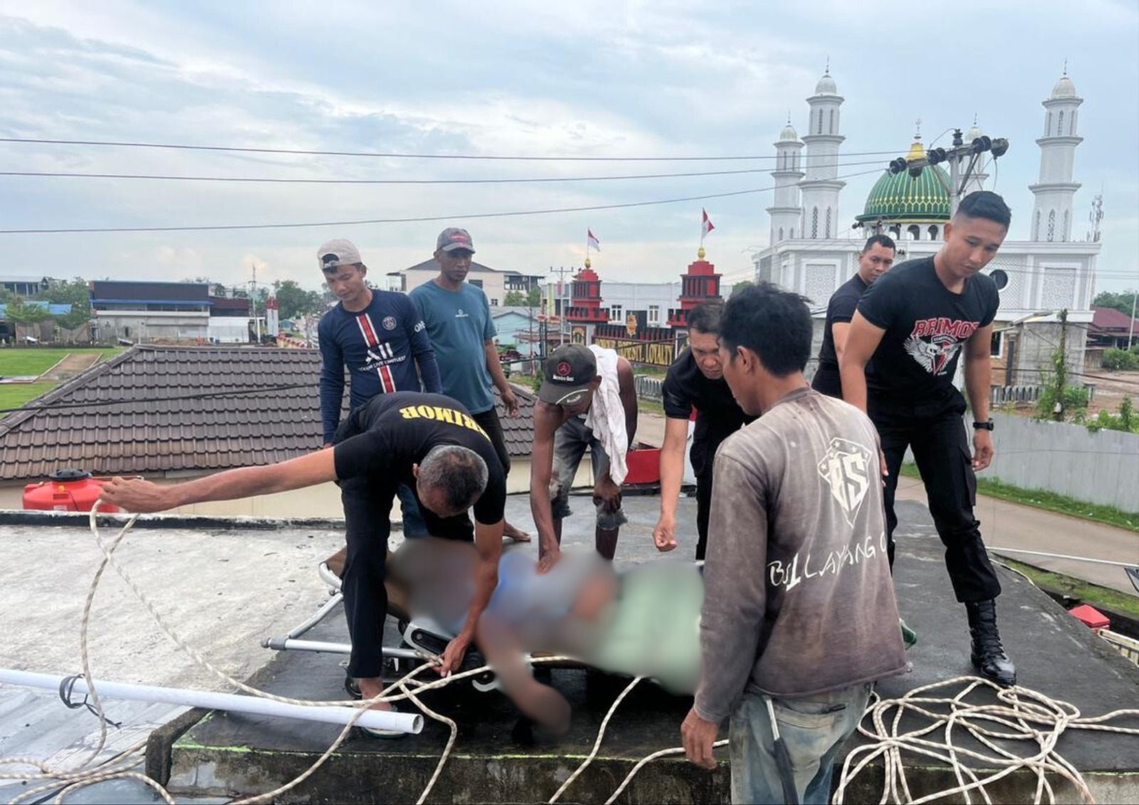 Tukang Bangunan Tewas Usai Tersengat Kabel Listrik PLN