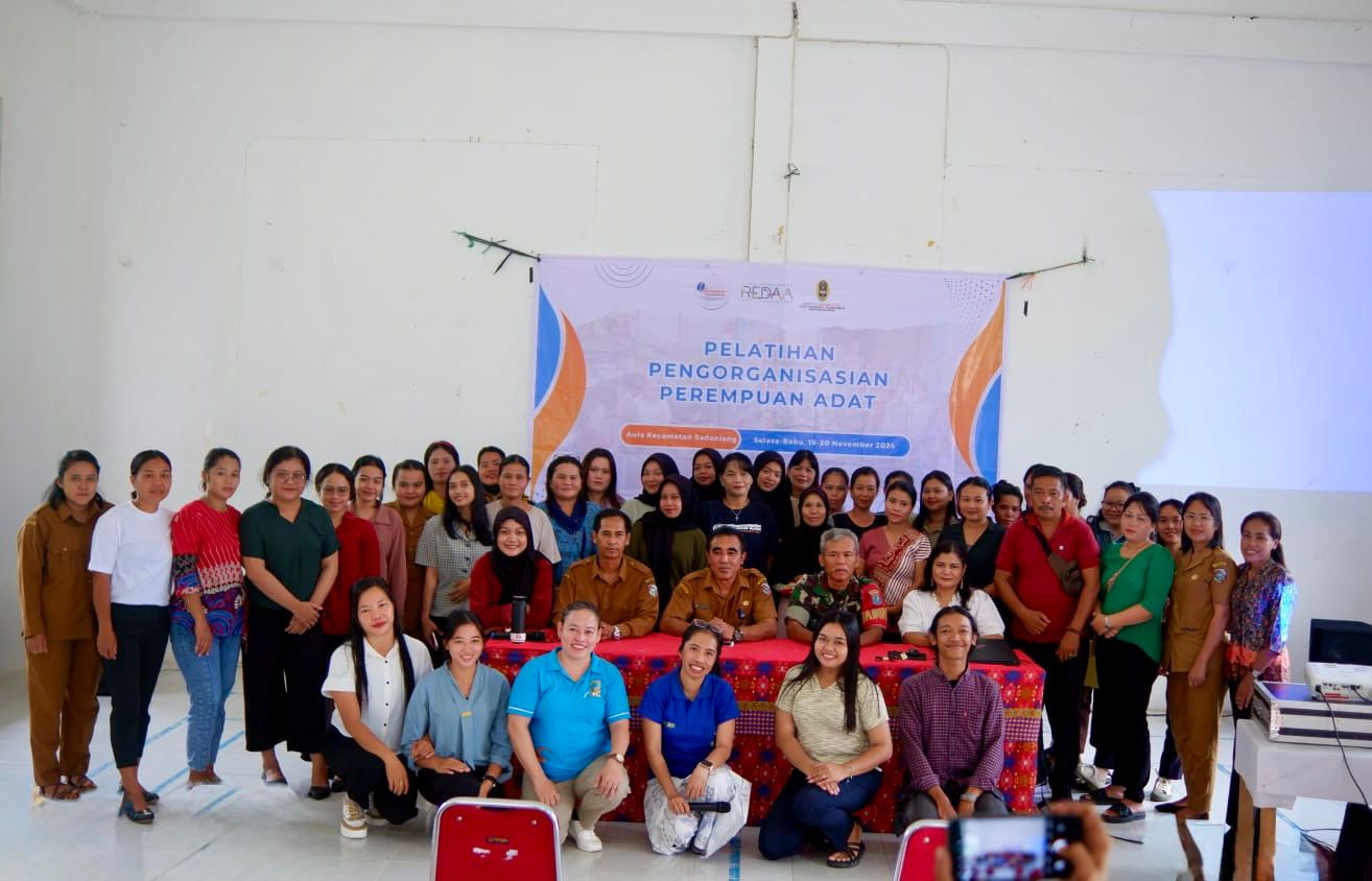 Gemawan dan Institut Dayakologi Gelar Pelatihan Pemberdayaan Perempuan Adat di Enam Desa Kabupaten Mempawah
