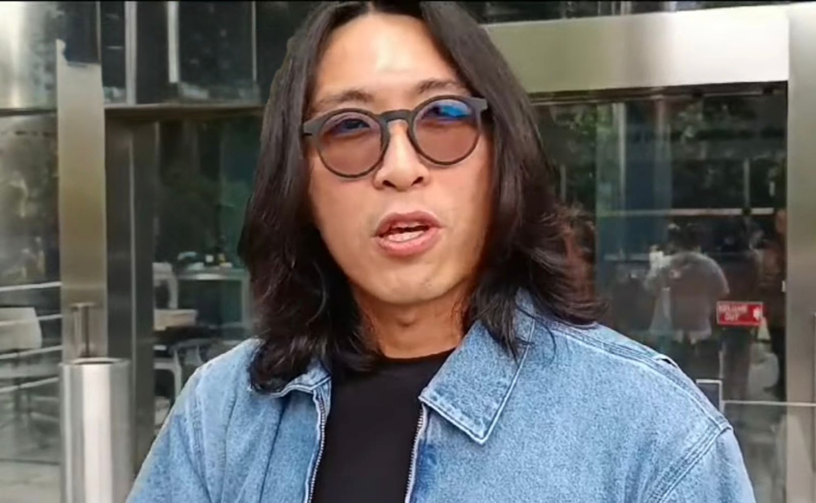 Dokter Tirta Datangi Gedung KPK, Ada Apa?