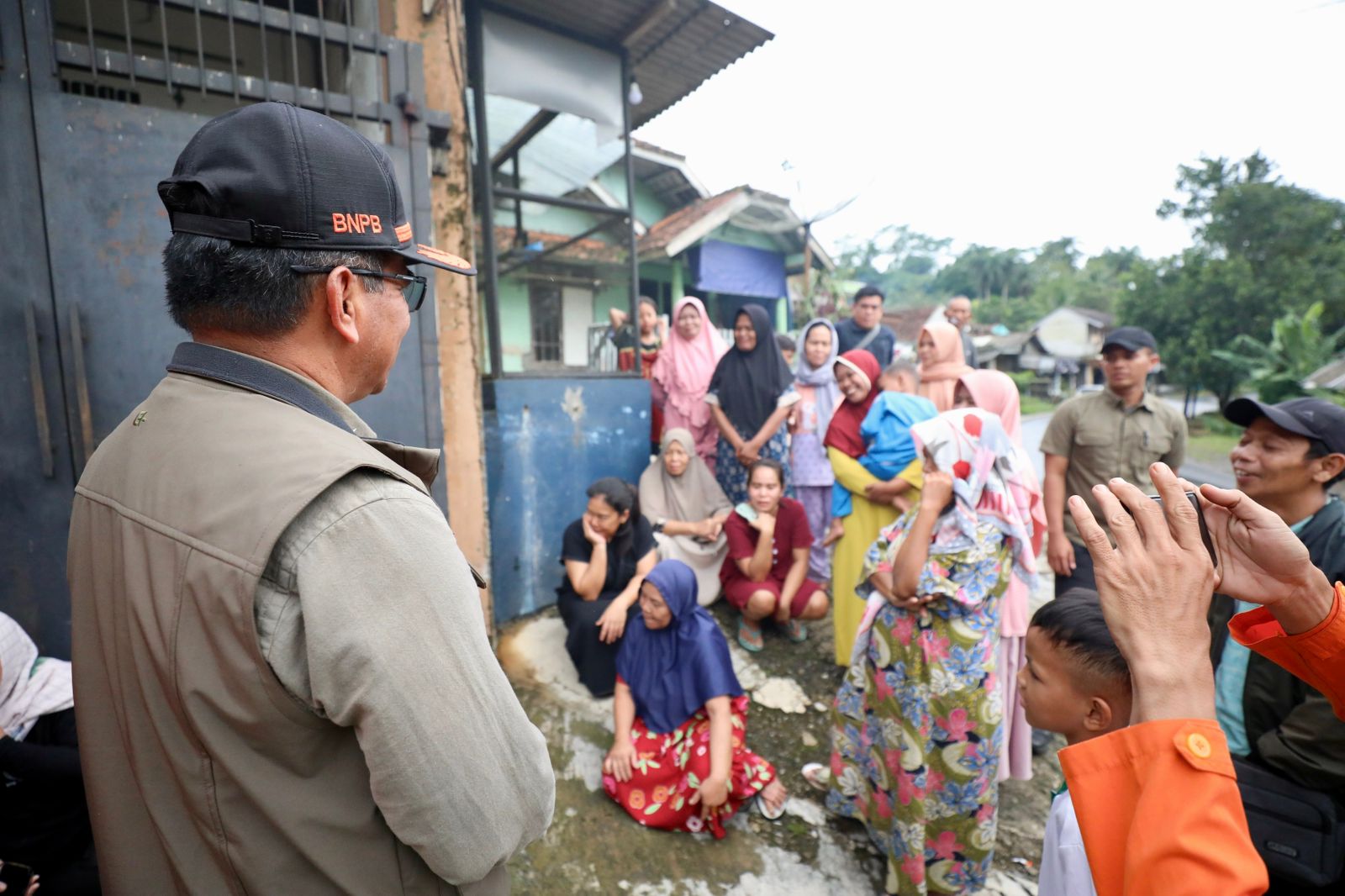 Banjir dan Longsor Sukabumi : Pemerintah Siapkan Pos Pengungsian Terpusat di Kecamatan Bantargadung