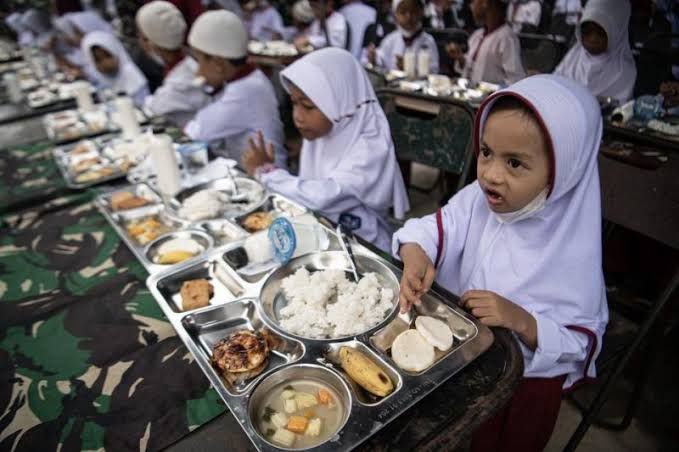 Program Makan Bergizi Gratis Akan Dimulai 6 Januari 2025
