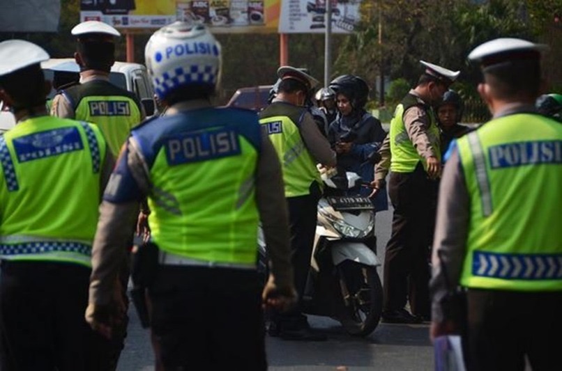 Korlantas Polri Terapkan Sistem Tilang Poin, Bisa discan Melalui SIM!