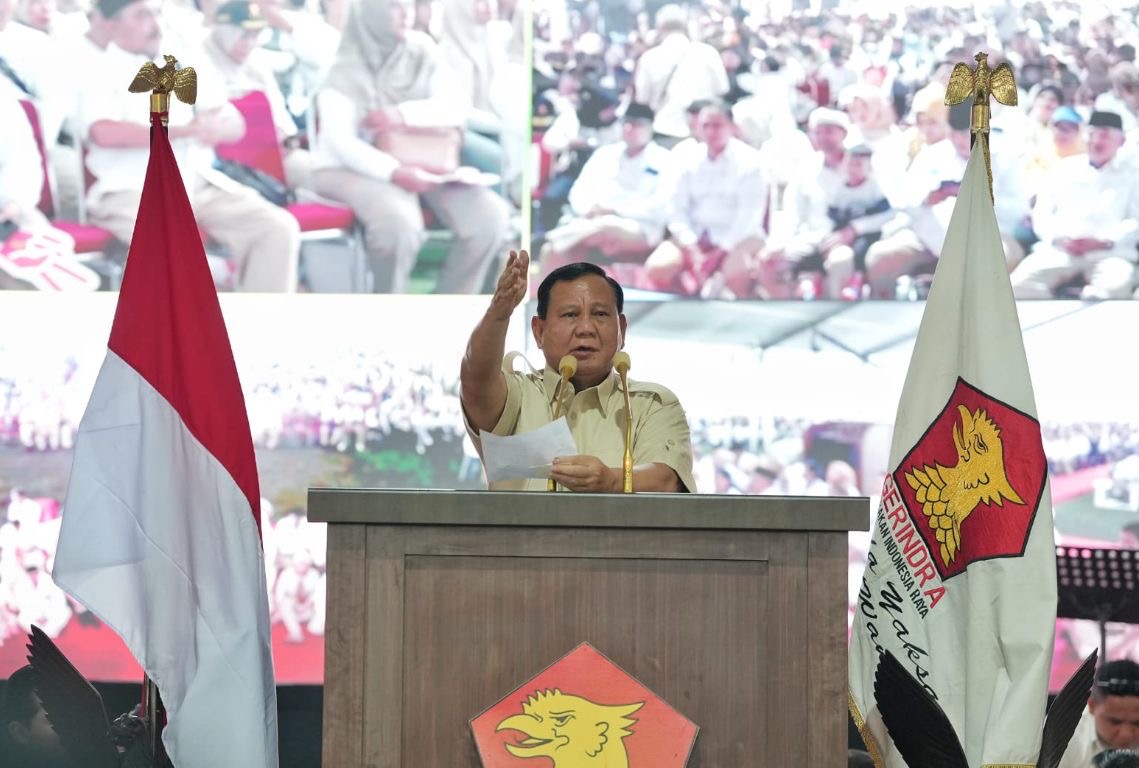 Prabowo Ancam Tutup Penggilingan yang Beli Gabah di Bawah Rp6.500