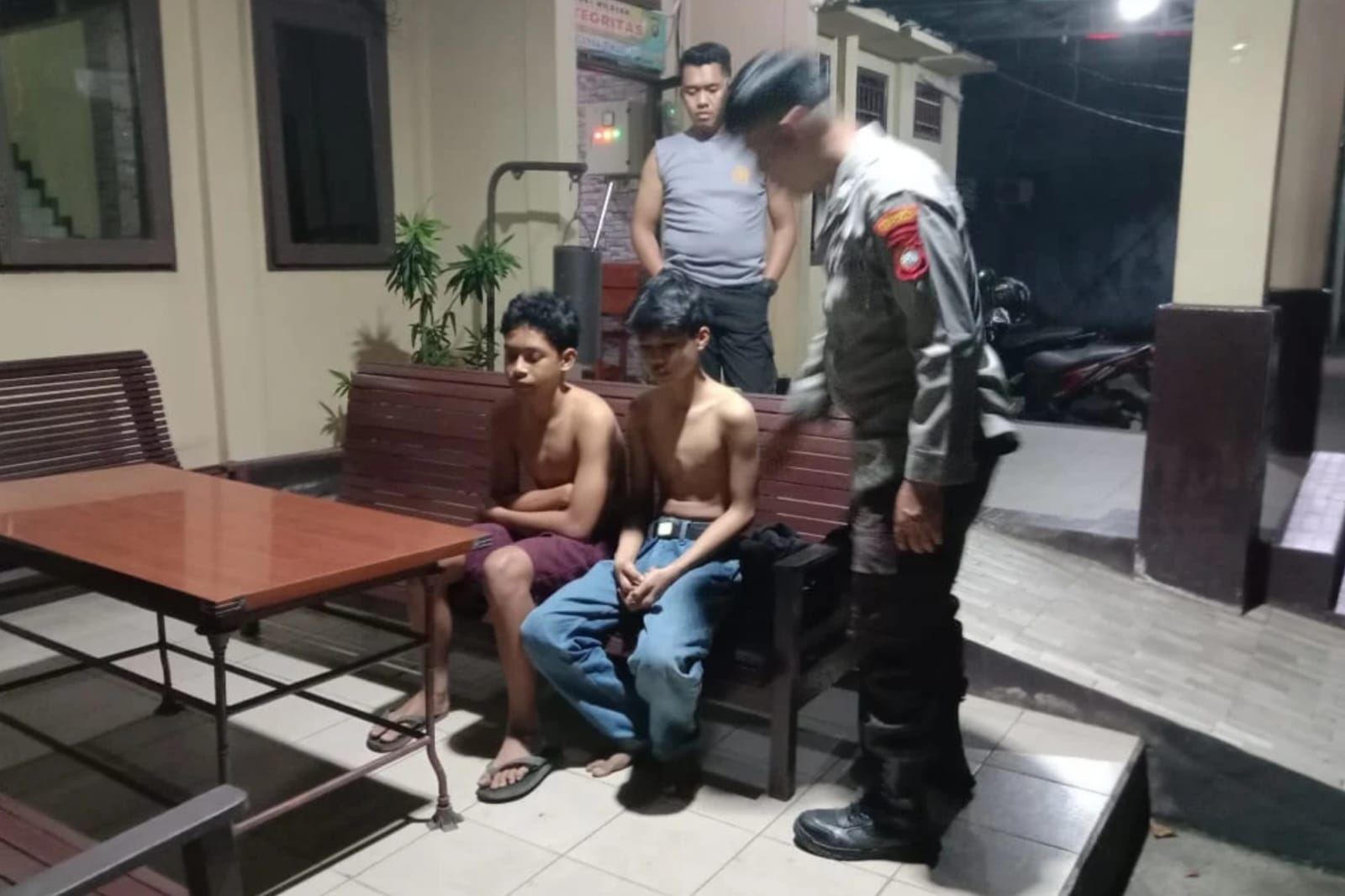 Polsek Pontianak Timur Respons Cepat Tawuran Remaja di Jalan Parit Mayor