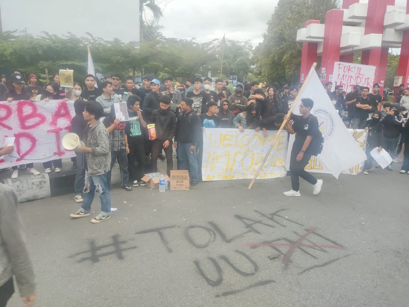 Aksi Tolak UU TNI di Pontianak, Sejumlah Mahasiswa dan Masyarakat Turun ke Jalan