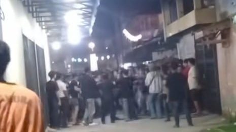 Malam Minggu di Pasar Sentebang Sambas Diwarnai Perkelahian, Warganet Geram