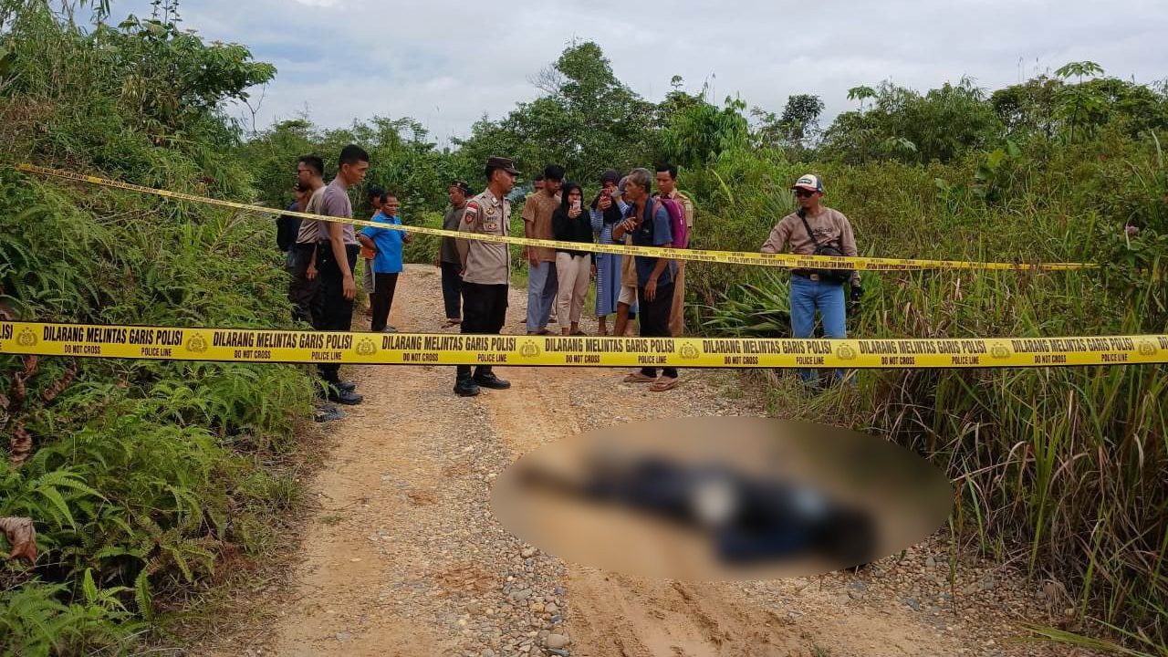 Heboh ! Warga Sekayam Temukan Mayat Pria Tertelungkup di Jalan Kebun