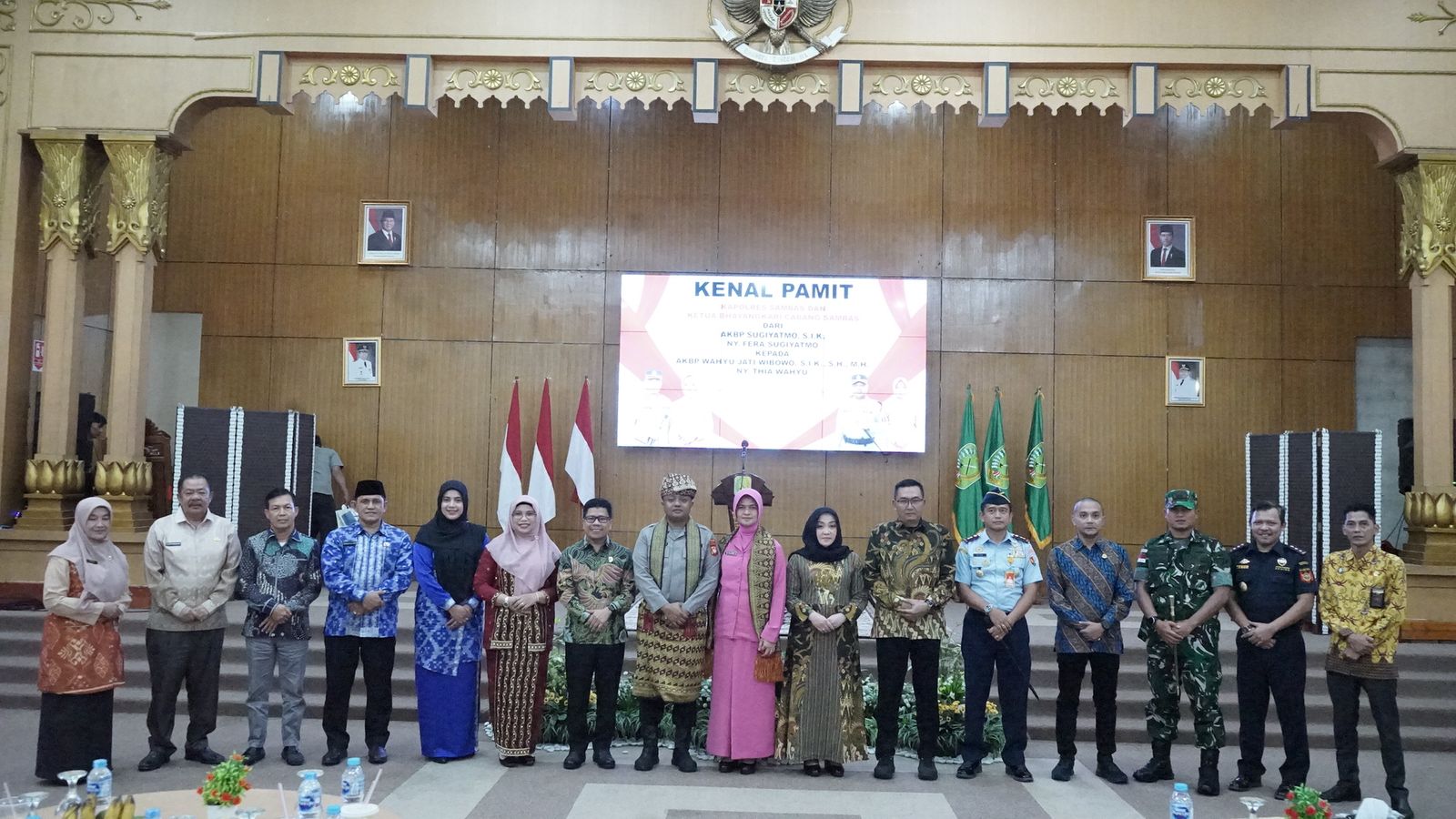 Bupati Sambas Hadiri Pisah Sambut Kapolres: Apresiasi untuk AKBP Sugiyatmo, Harapan Baru untuk AKBP Wahyu Jati