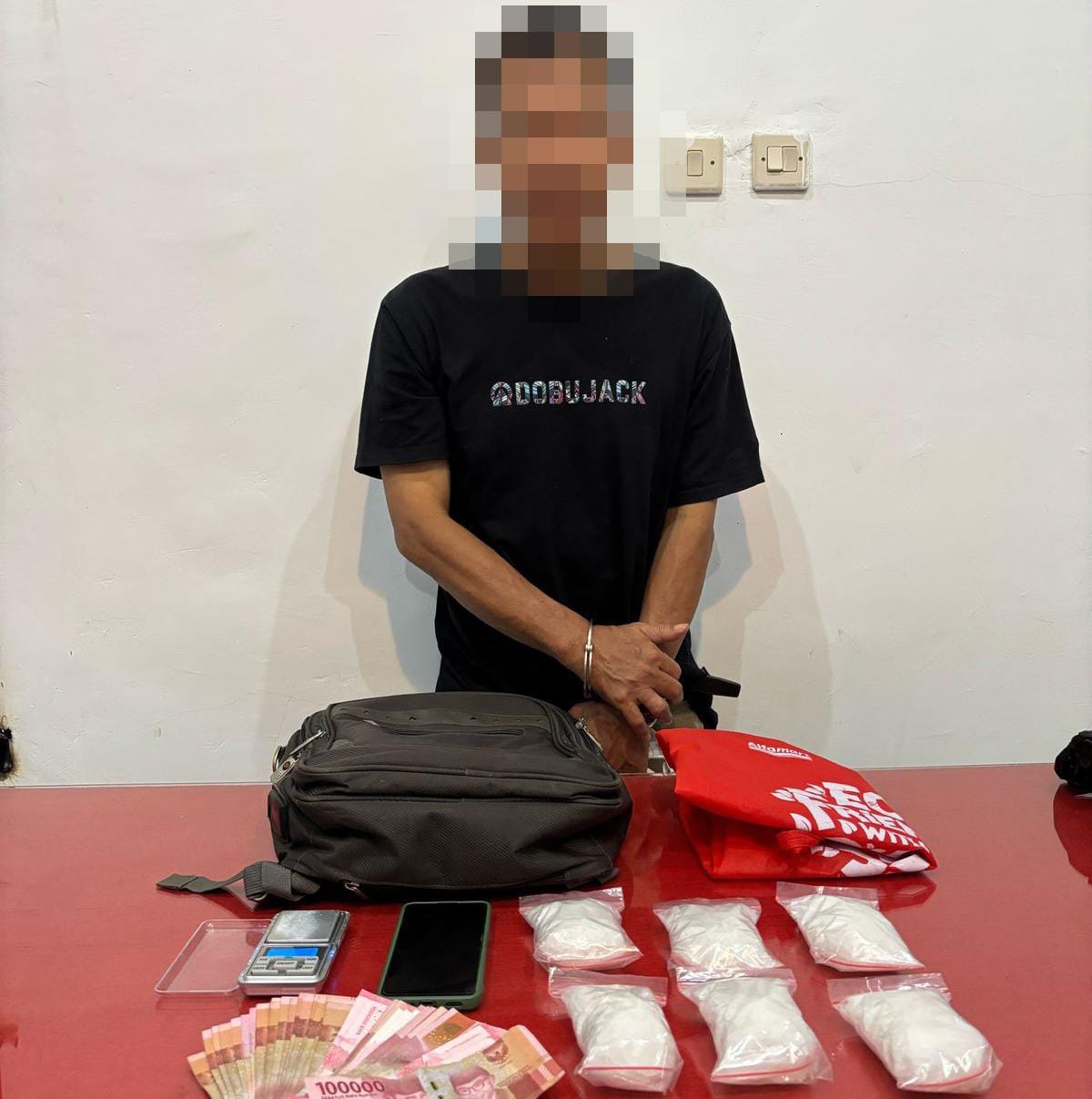 Polres Ketapang Gagalkan Peredaran 6 Ons Sabu