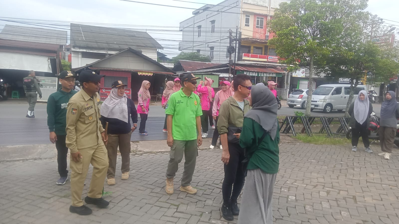 Wali Kota Ajak Warga Bersihkan Parit, Cegah Banjir di Pontianak