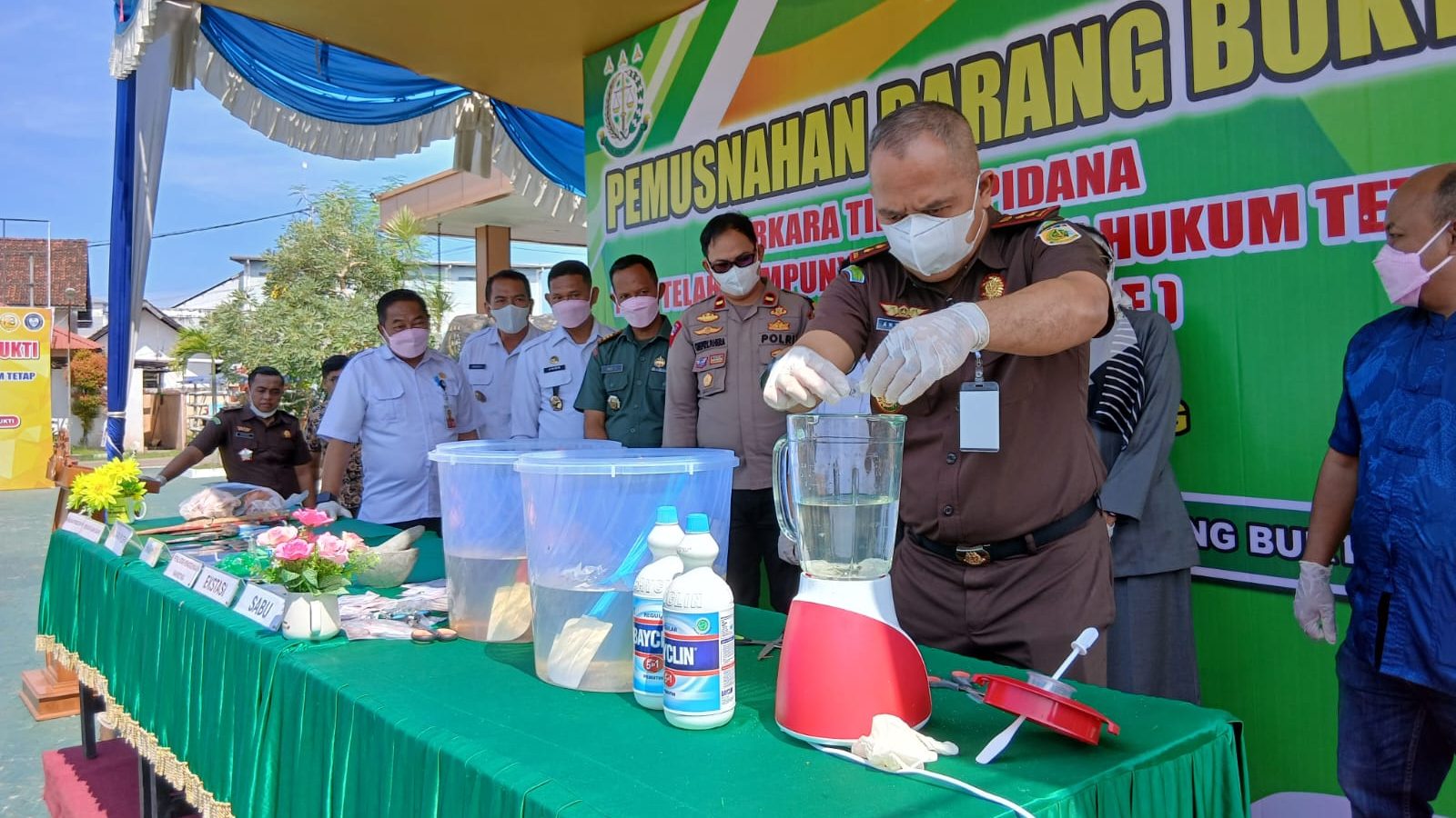 Kejari Ketapang Musnahkan Barang Bukti 85 Perkara Pidum