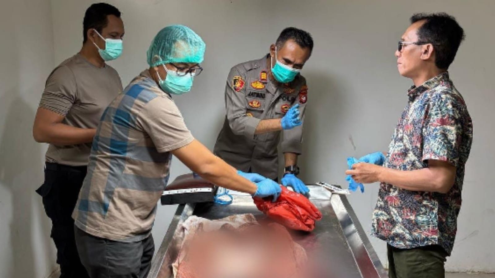Pemulung Temukan Mayat Bayi dalam Plastik