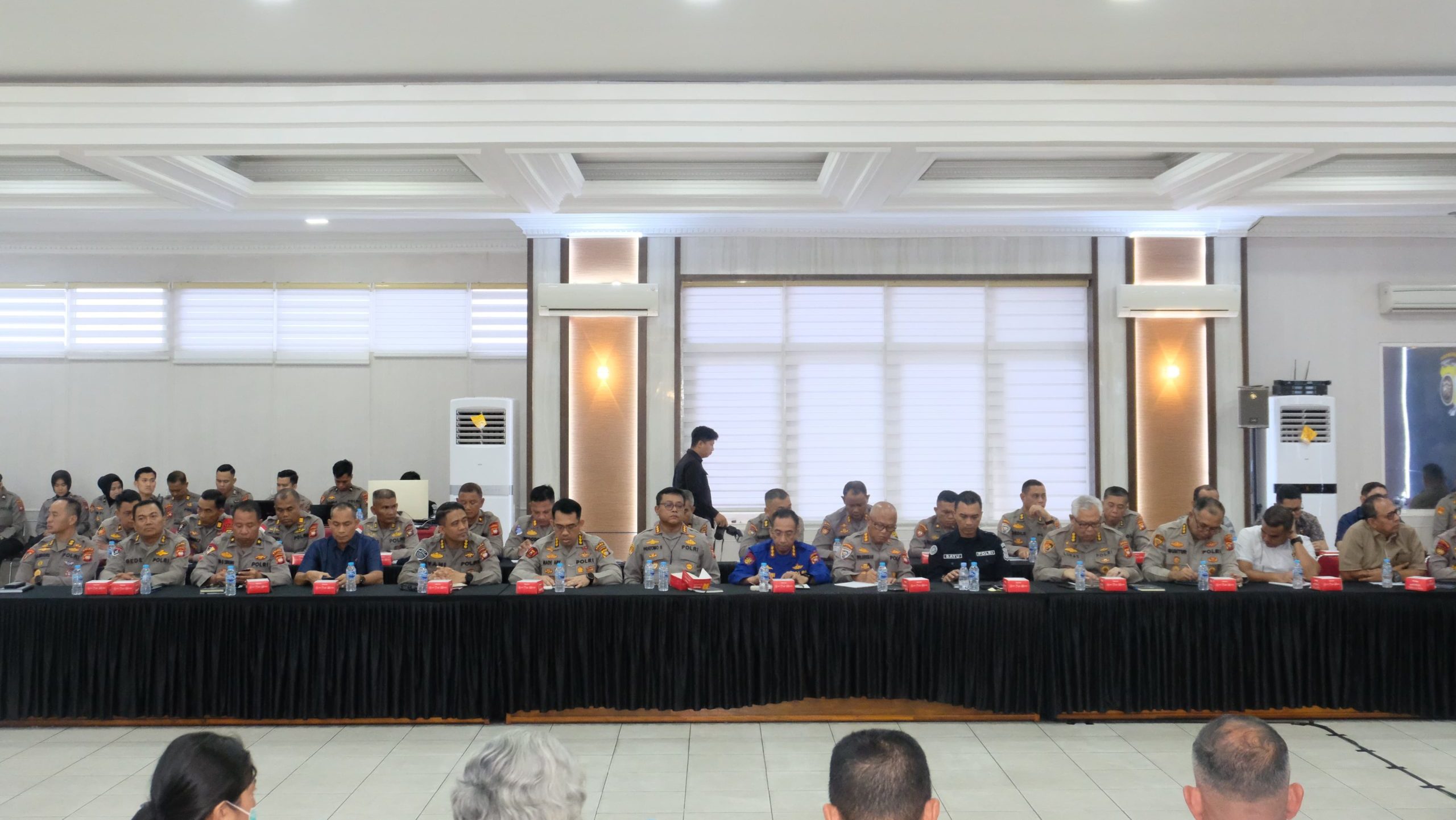 Kapolda Kalbar Tekankan Pengamanan Mayday Saat Rapat GO TW I 2025: Pastikan Kegiatan Berjalan Kondusif