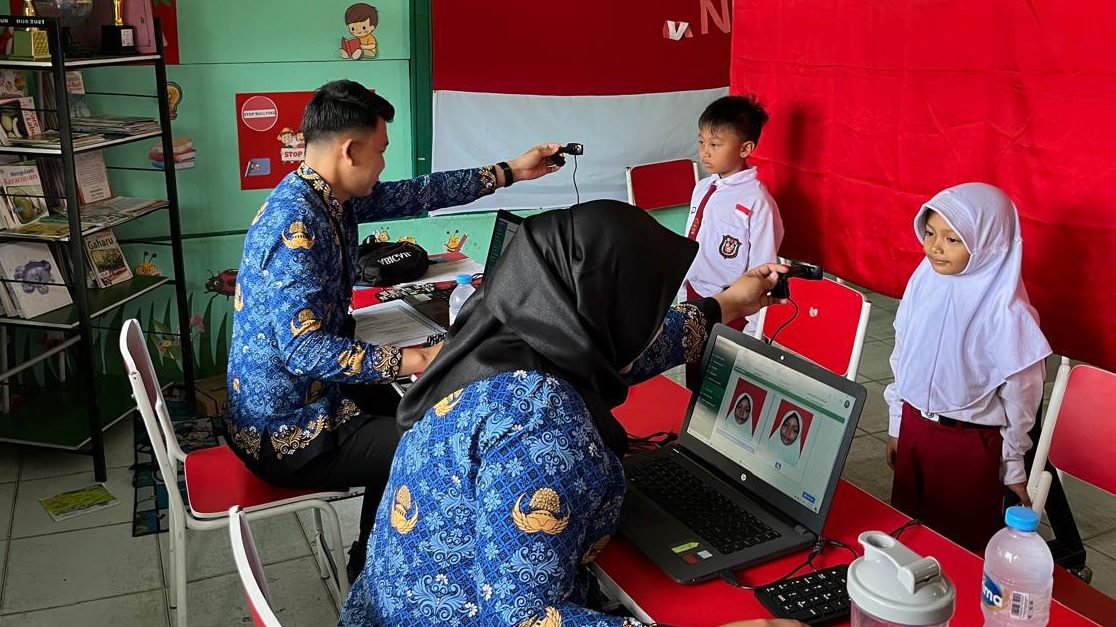 Disdukcapil Pontianak Luncurkan PECI HAJI, Permudah Anak Dapatkan KIA Langsung di Sekolah