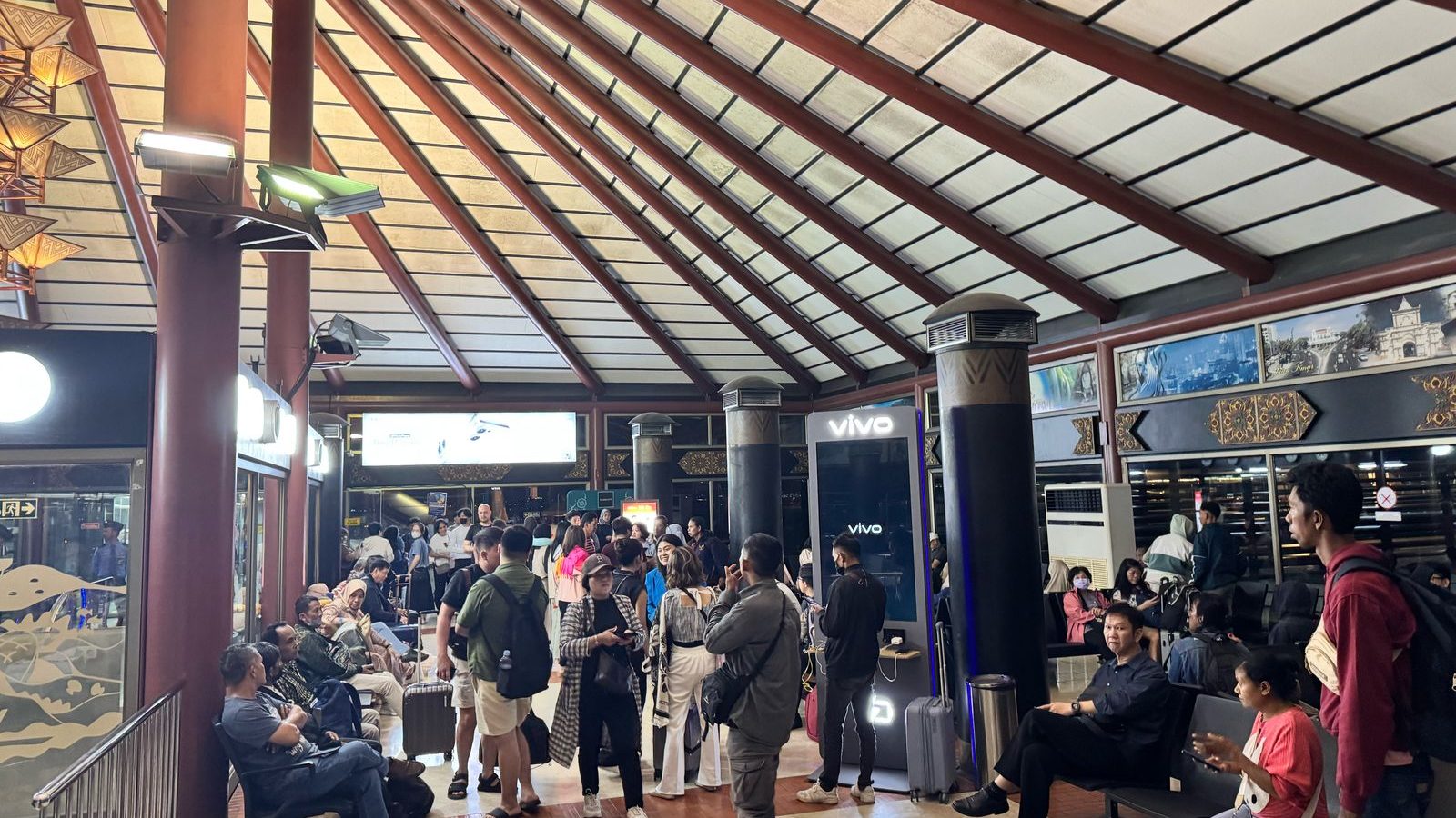 BREAKING NEWS: Penerbangan Super Air Jet Jakarta - Pontianak Alami Kendala Teknis, Pesawat Diganti