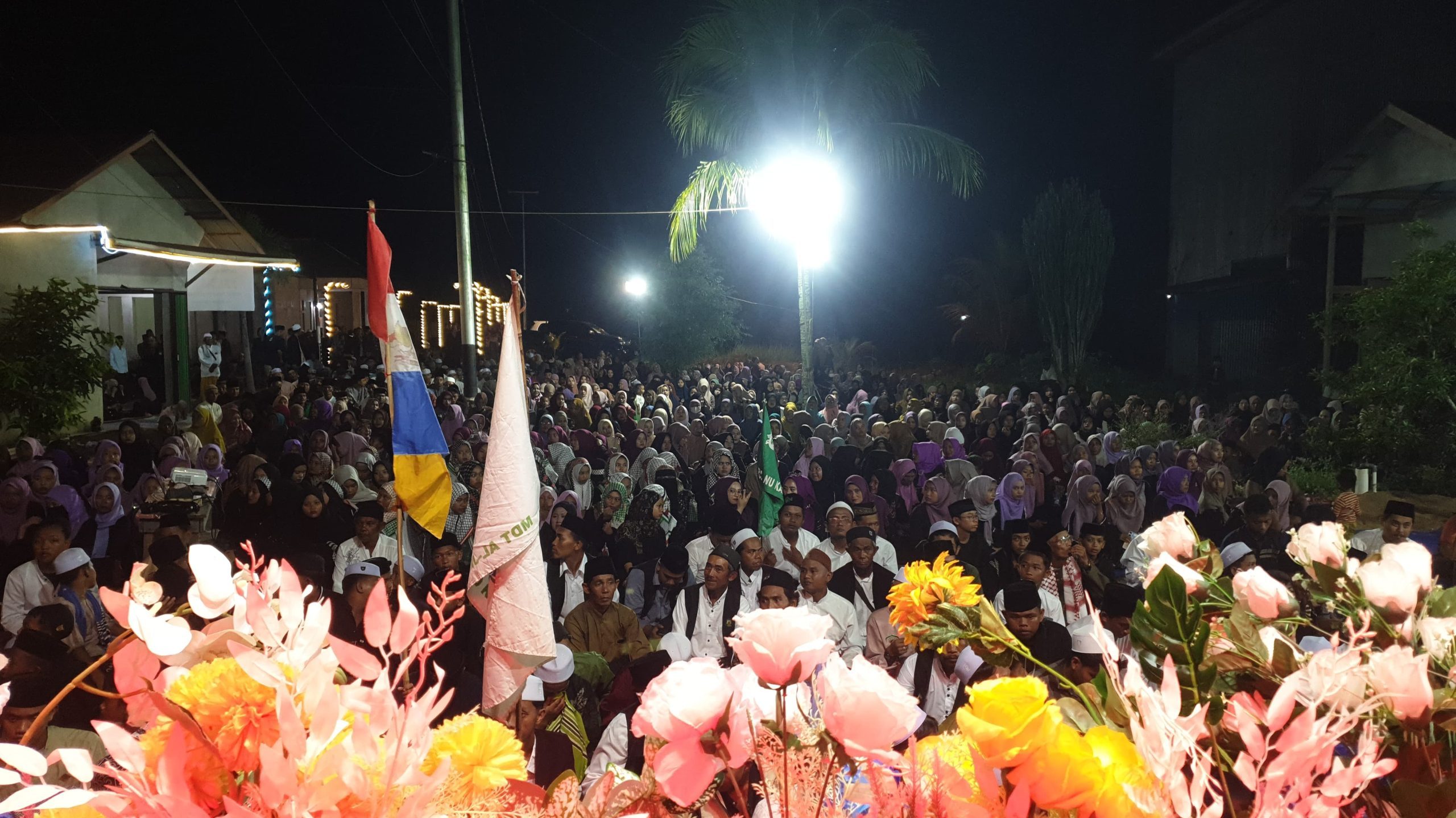 Penutupan Safari Sholawat 41 Malam Tombo Ati Berlangsung Khidmat di Ketapang