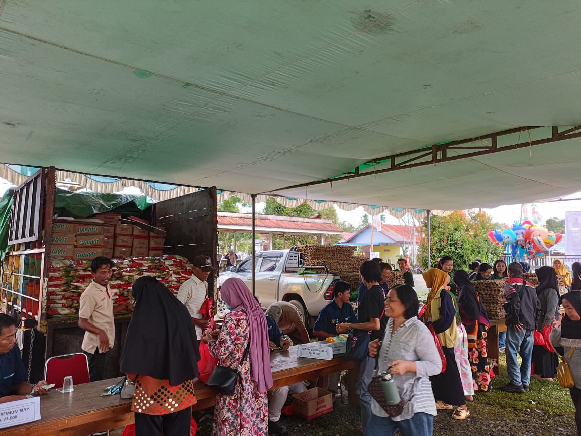 Pemkab Sintang Gelar GPM Jelang Idul Adha, Jual Sembako di Bawah Harga Pasar