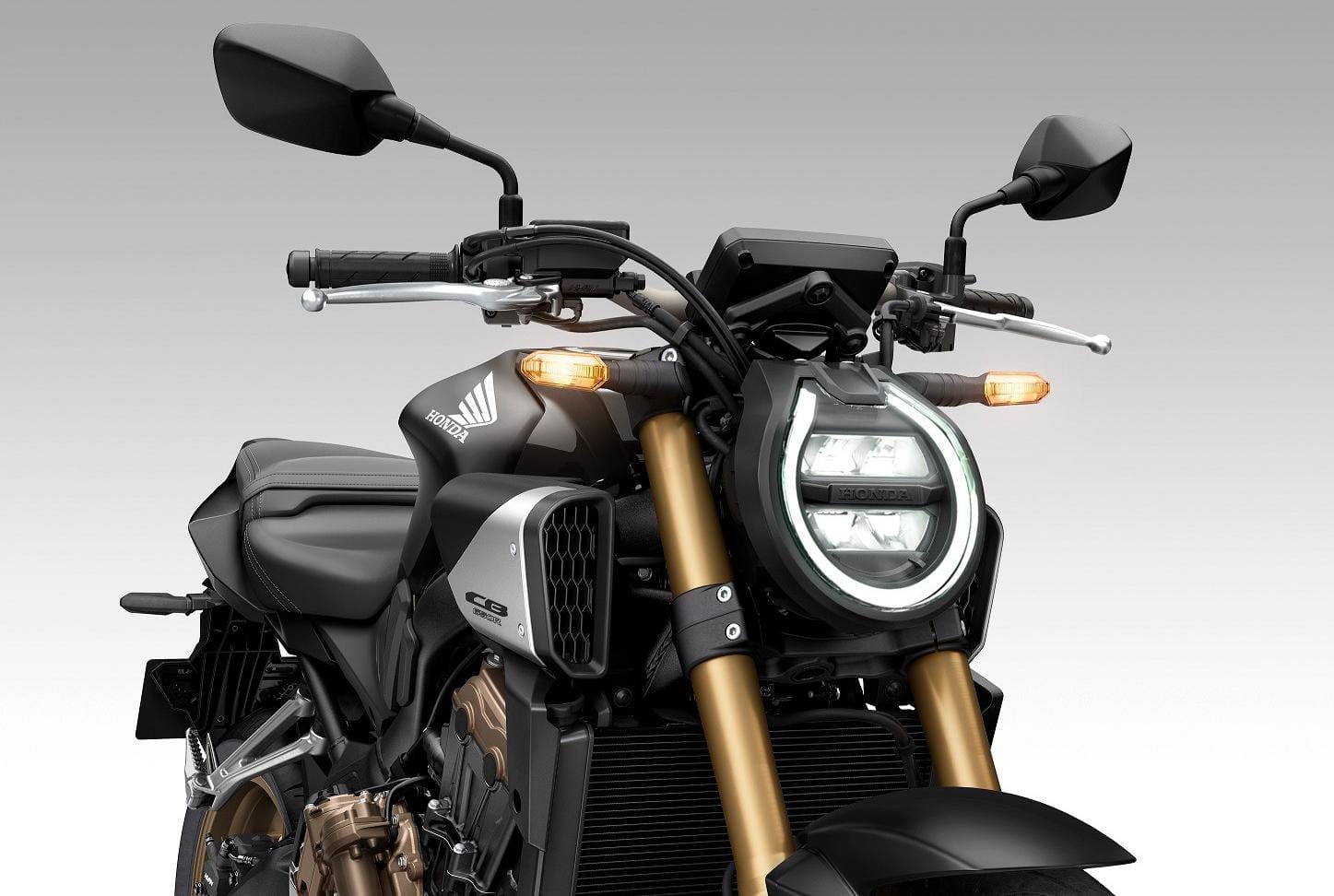 Makin Gagah Berkendara dengan Teknologi Terkini dari Honda CB650R Terbaru