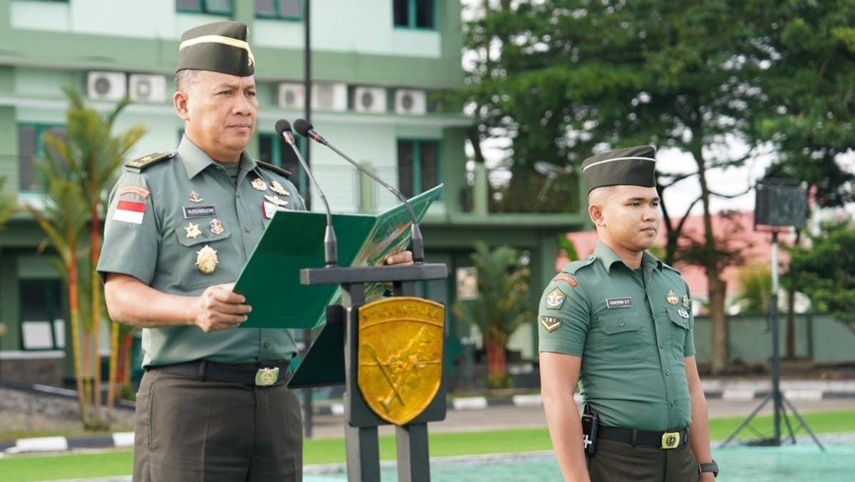 Kapoksahli Pangdam XII/Tpr Pimpin Upacara Bendera, Ingatkan Personel Hindari Pelanggaran