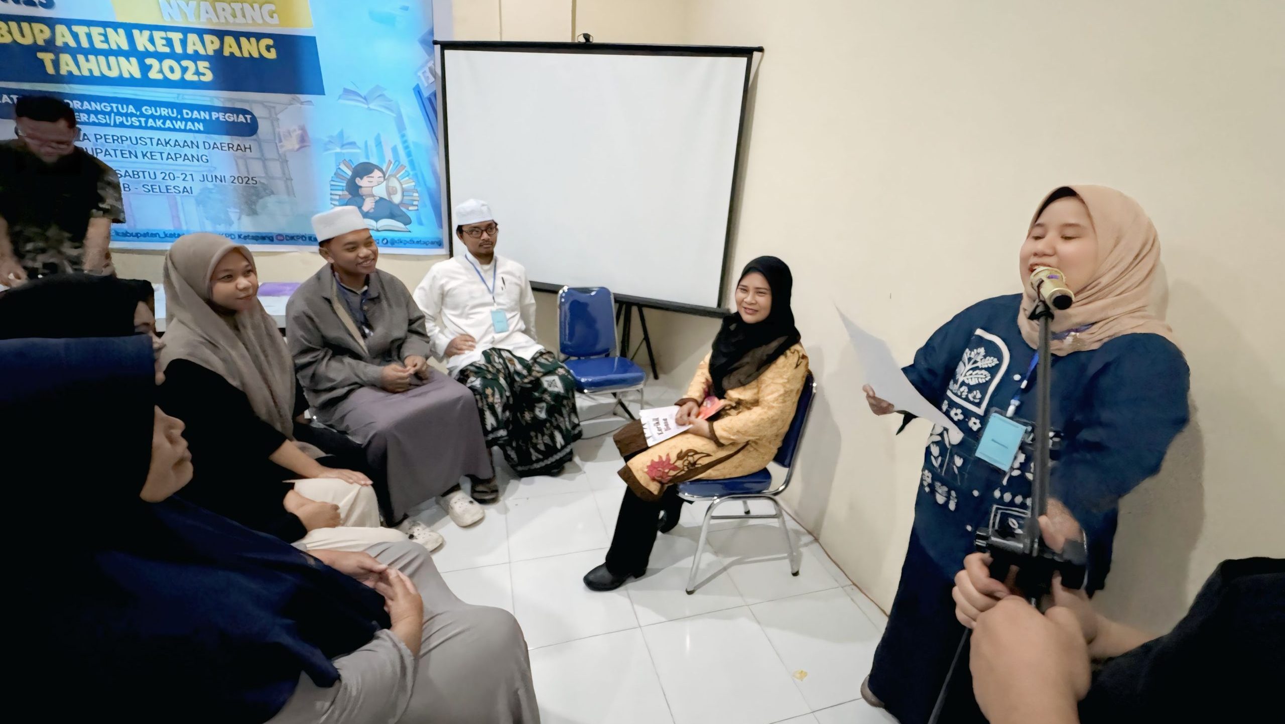 Dorong Minat Baca Anak, DKPD Ketapang Adakan Bimtek Membaca Nyaring