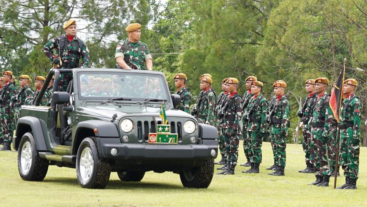 Pangdam XII/Tanjungpura Pimpin Sertijab Komandan Batalyon Armed 16/TK