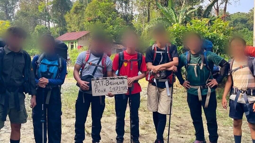 Petir Renggut Nyawa Pendaki di Gunung Bawang
