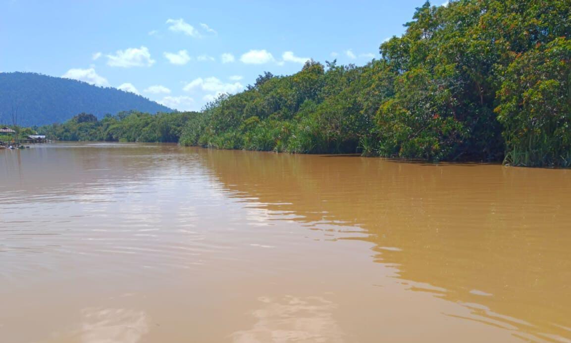Mahasiswa Sambas Ultimatum Pemda dan DPRD, Desak Usut Pencemaran Sungai Sambas