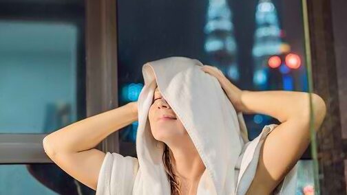 Mandi Malam, Jangan Takut! Ini 5 Manfaatnya untuk Tubuh dan Pikiran