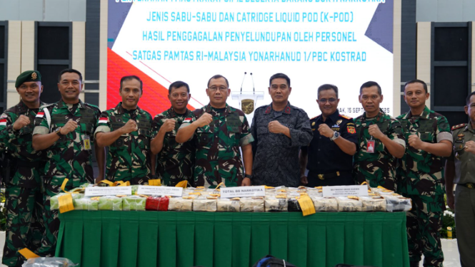 TNI Gagalkan Penyelundupan 63 Kg Sabu, Pangdam XII/Tpr Serahkan Barang Bukti ke BNNP Kalbar
