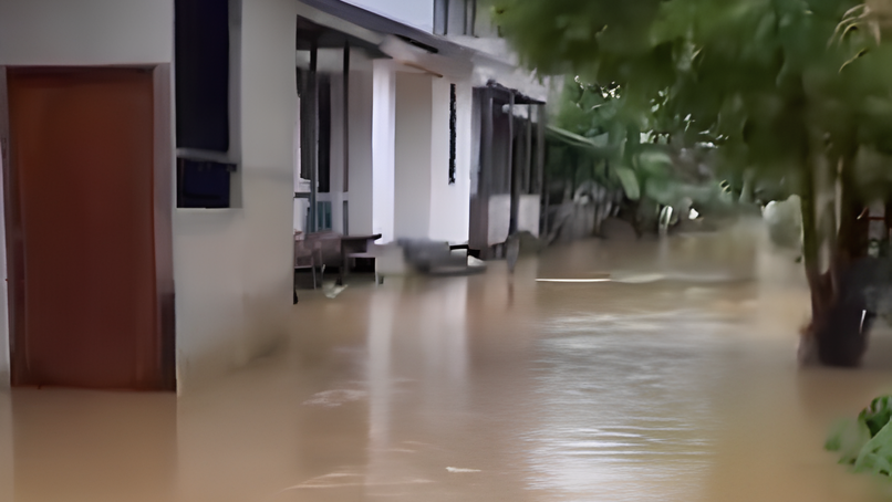 Banjir di Sekadau: Puluhan Rumah di Nanga Mahap Terendam hingga Lutut Orang Dewasa